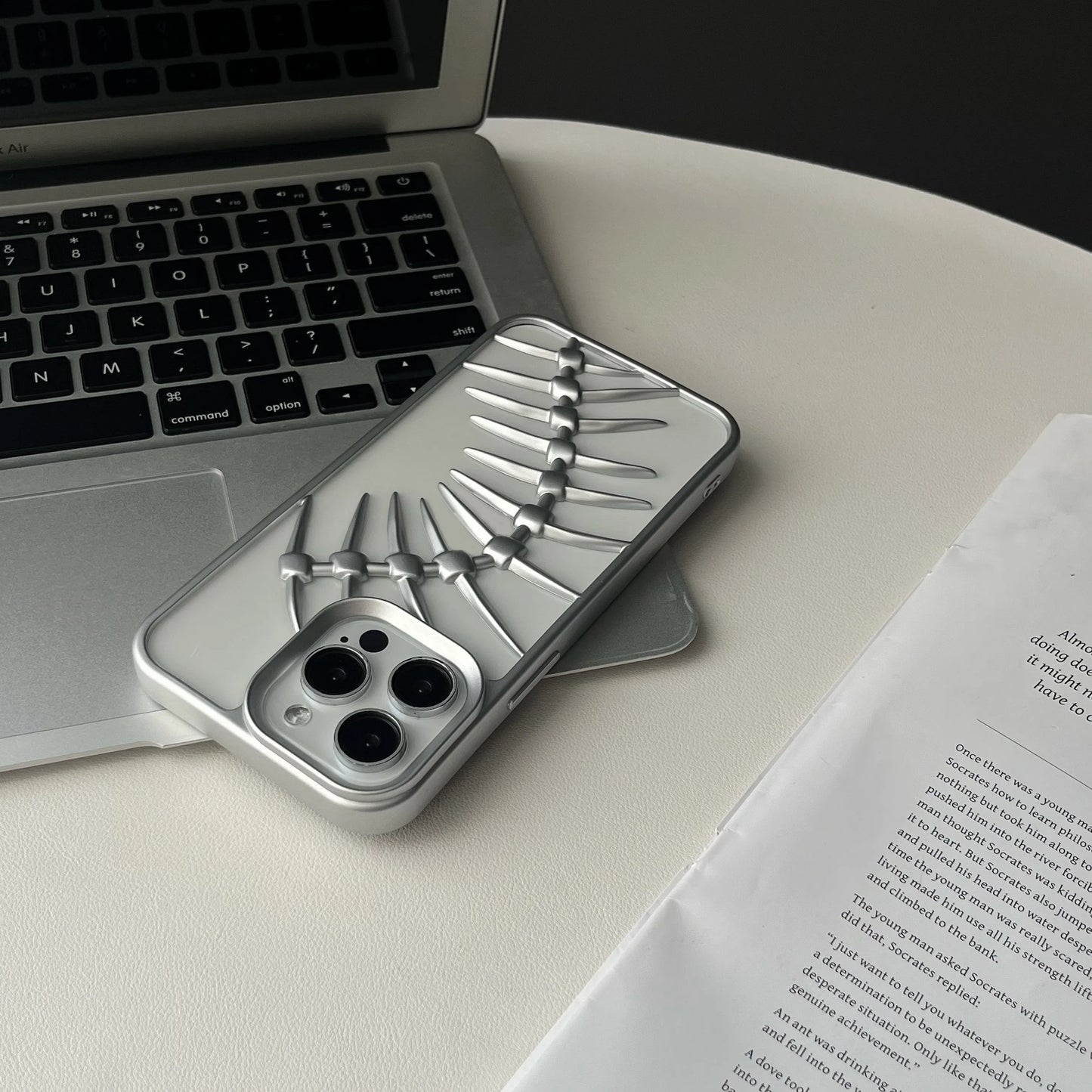Fishbone Frenzy Case