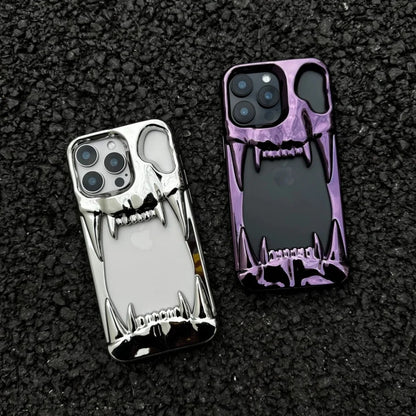 Luxury Tiger Tooth Skull Case