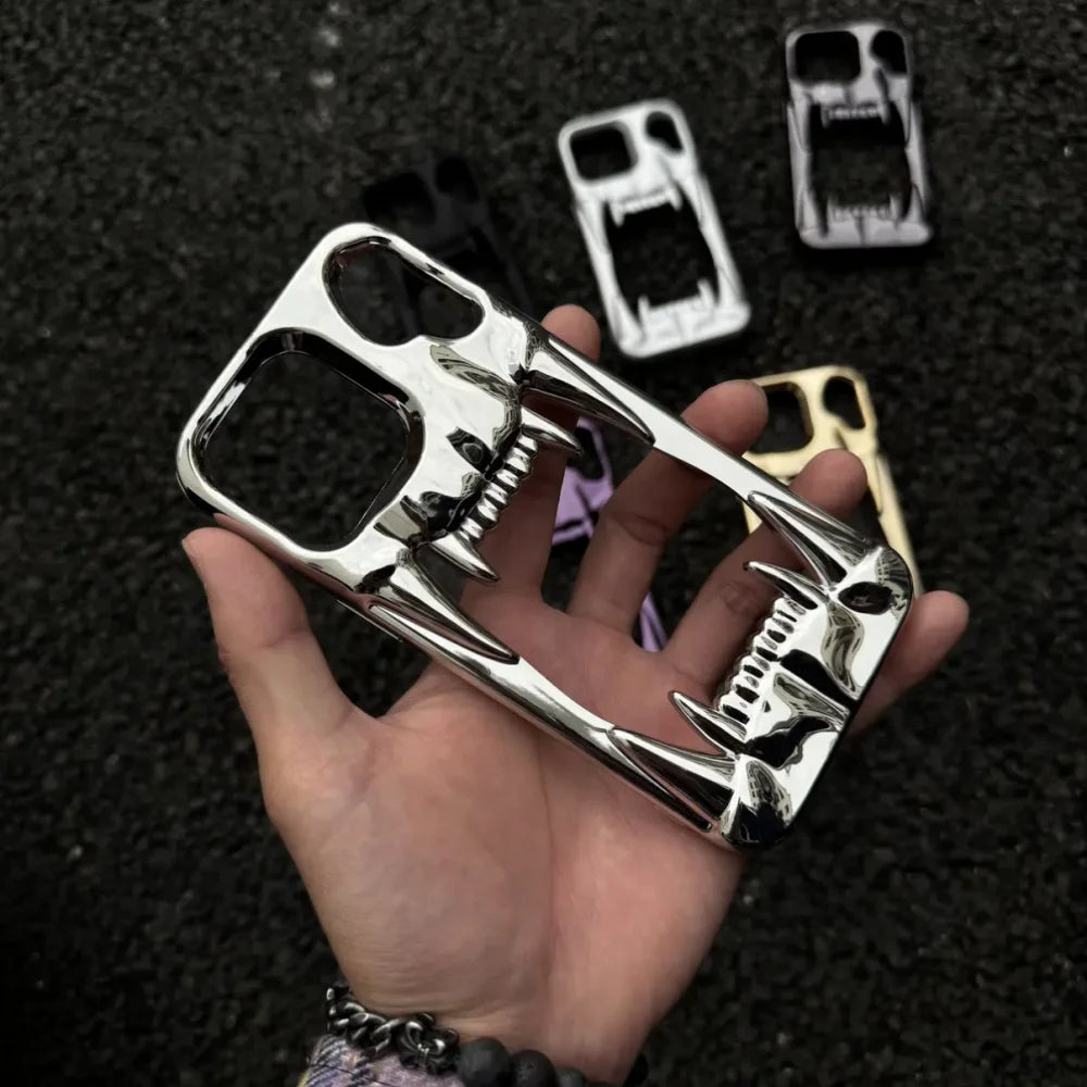 Luxury Tiger Tooth Skull Case