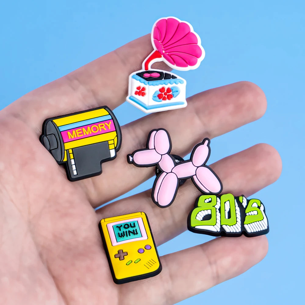Retro Style Shoe Charms Set (16pcs)